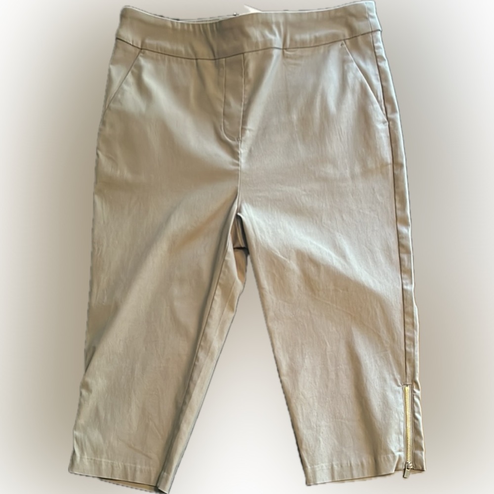 Tribal Audrey capris w/pockets/seasonal essentials “flatten it” technology -NWT